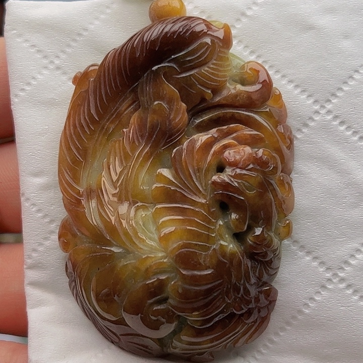 翡翠未镶嵌颈饰挂件