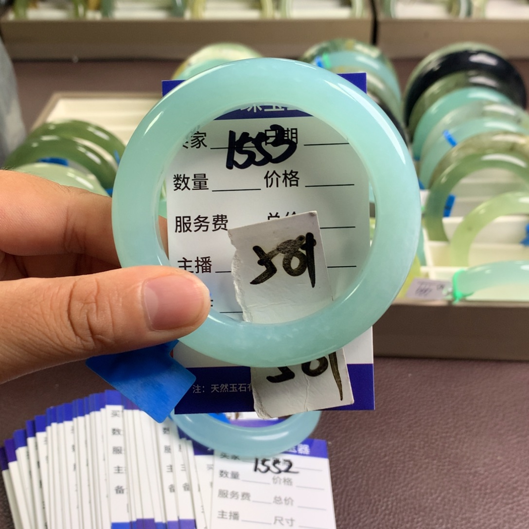 蛇纹石玉未镶嵌手镯1553