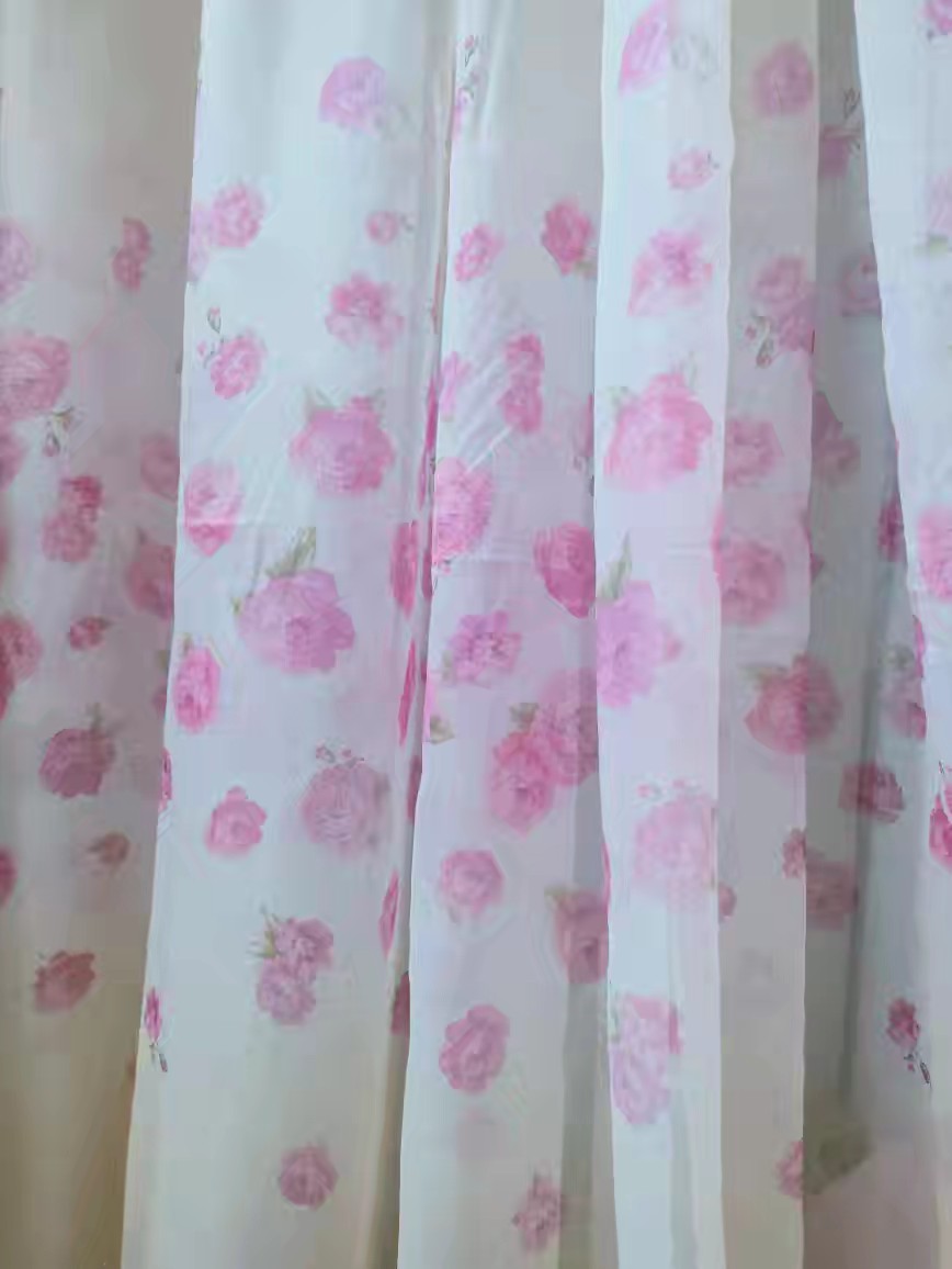 1116成品窗纱宽6米，高2.7米