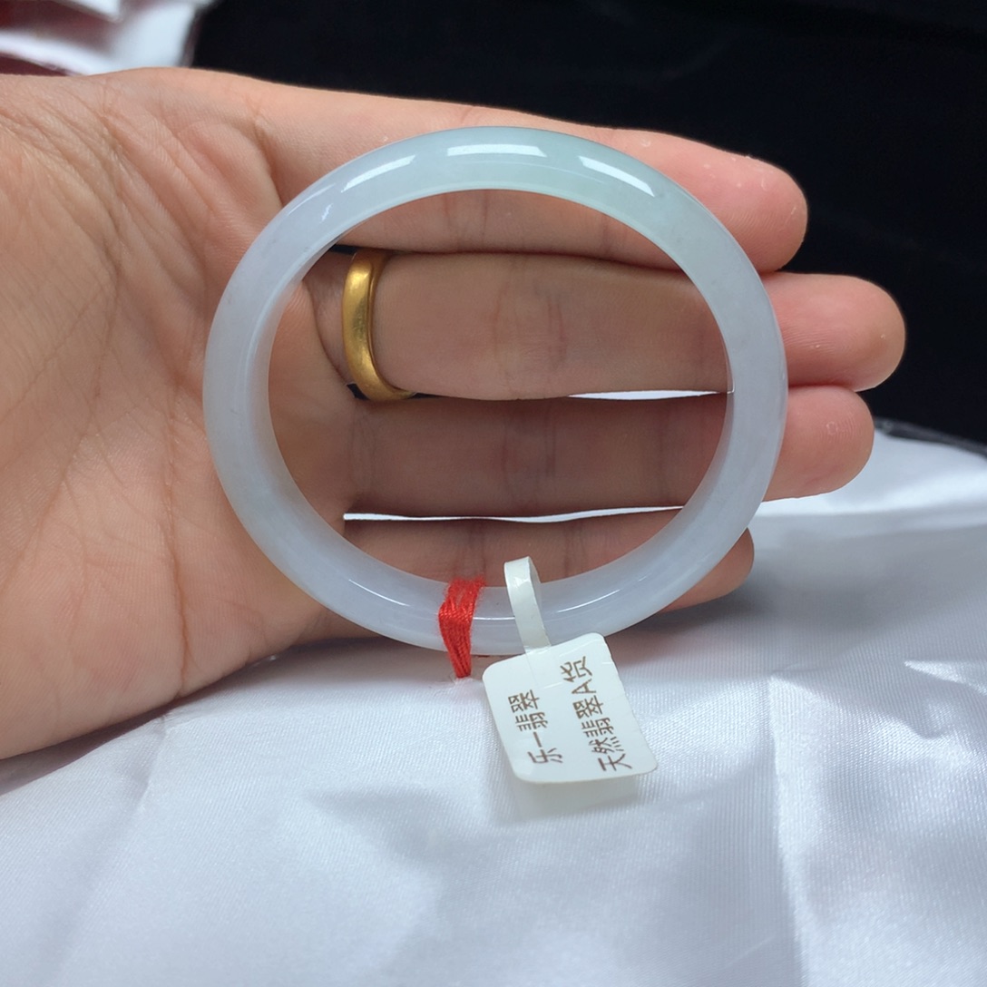 翡翠未镶嵌手镯（贵妃镯）55.1贵妃