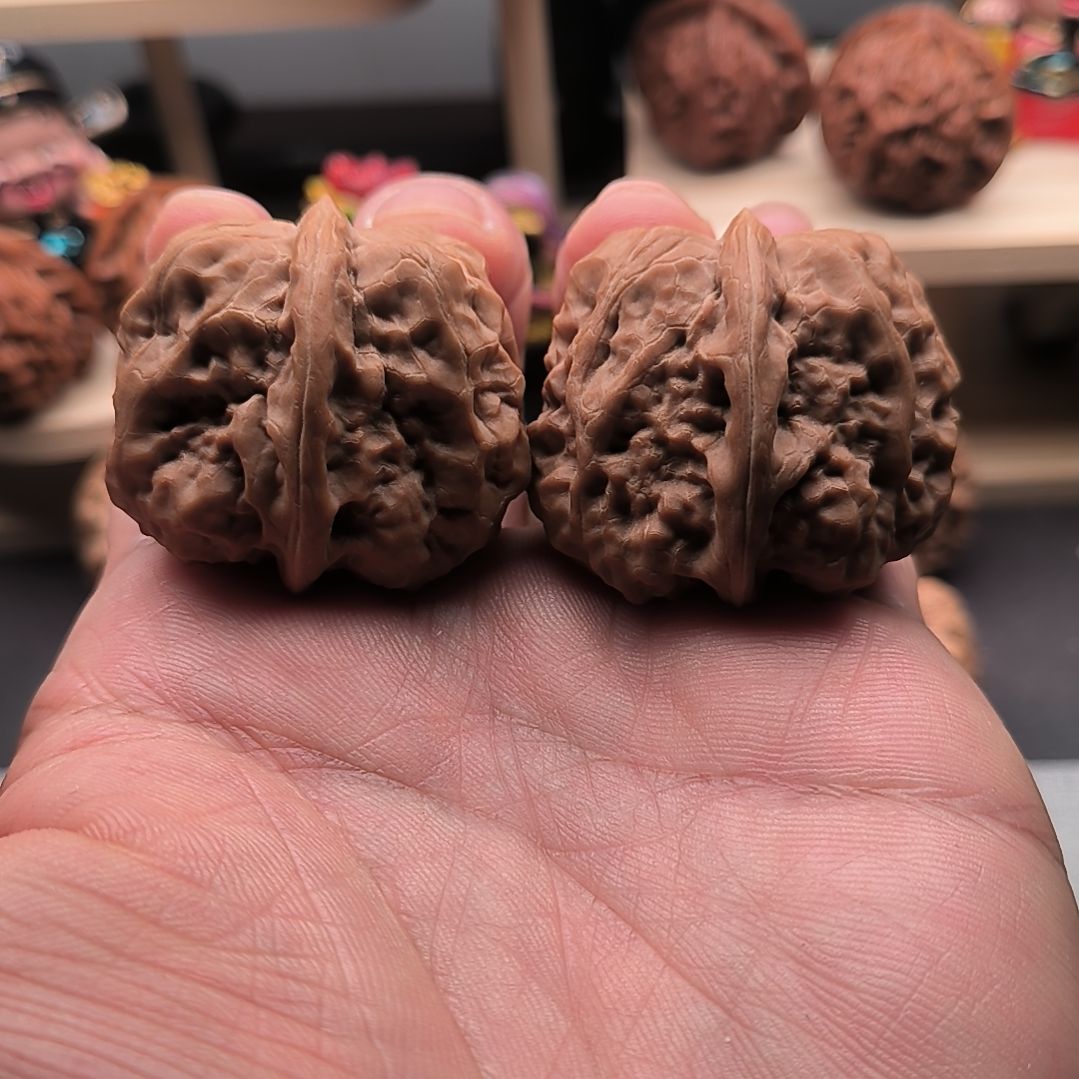 文玩核桃吊坠山地蛤蟆头边37肚39