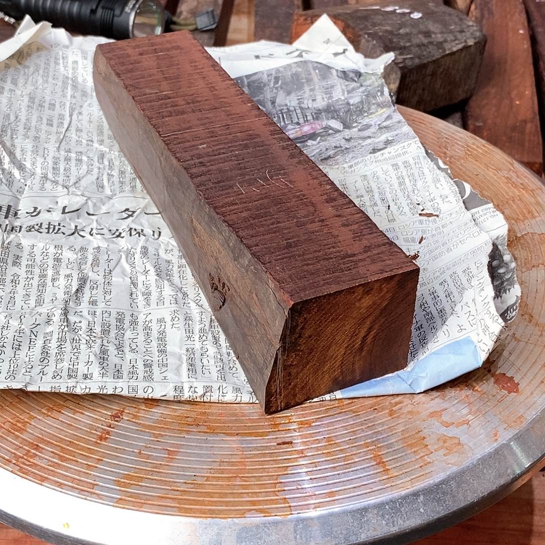 紫檀木类成套家具国**典原材料