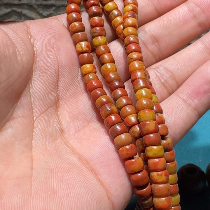 和田玉（糖玉）未镶嵌颈饰止*斋