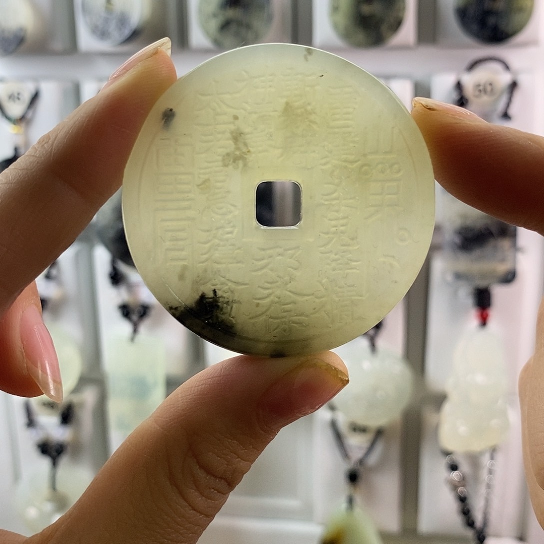 蛇纹石玉颈饰未镶嵌28