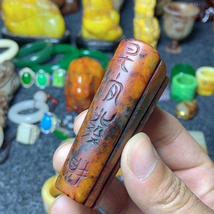 白玉菩提吊坠收藏