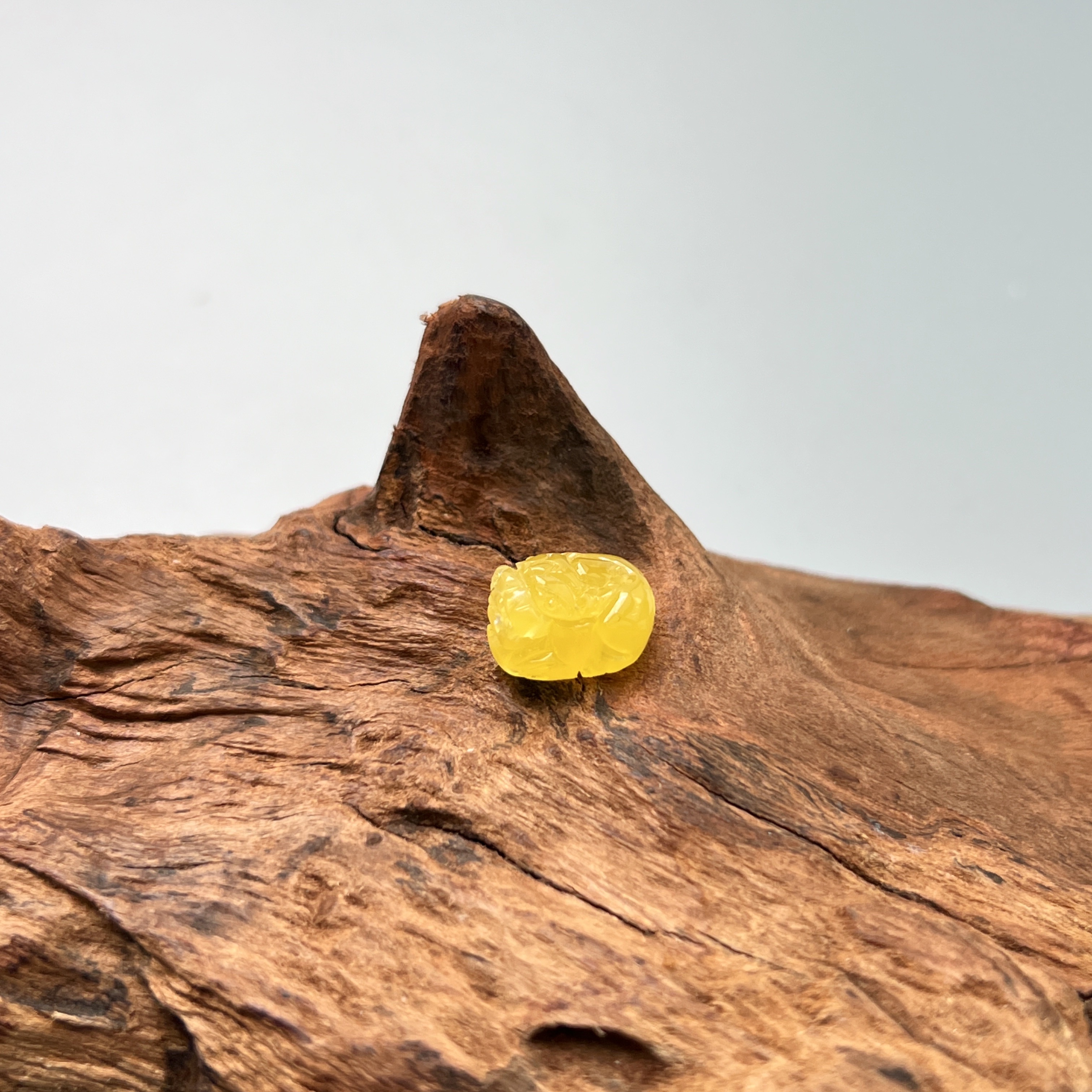 天然蜜蜡貔貅雕刻配件