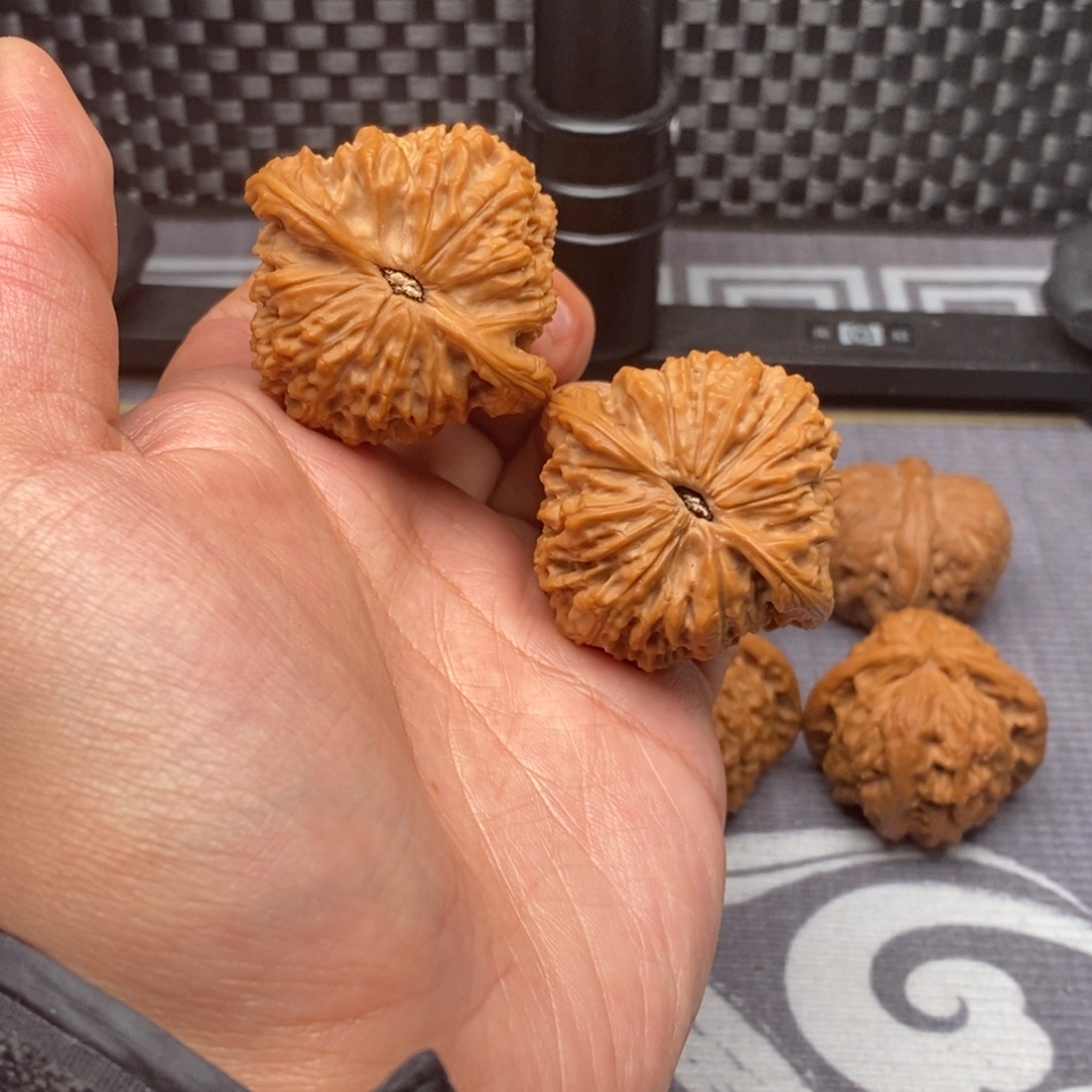 吊坠文玩核桃全品球疆43