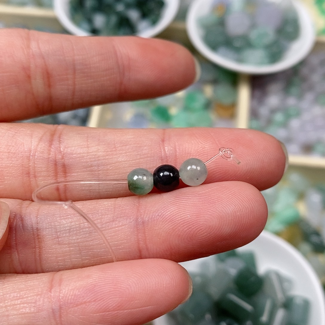 翡翠吊坠(不含链)未镶嵌6*瘤