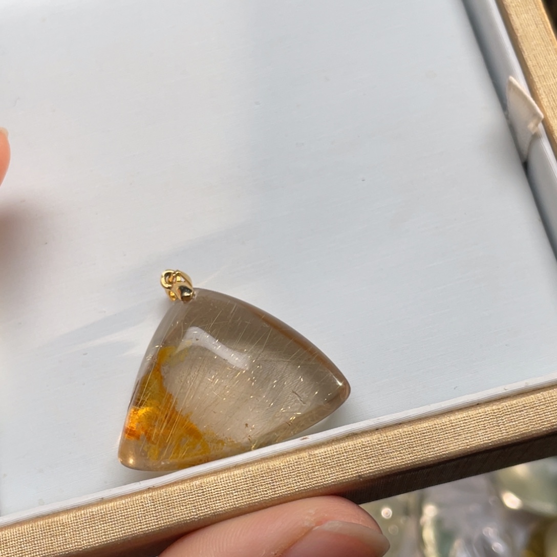 M***i石材天然水晶吊坠摆件