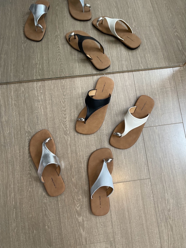 平底舒适度假风休闲套趾凉拖鞋 精致日常