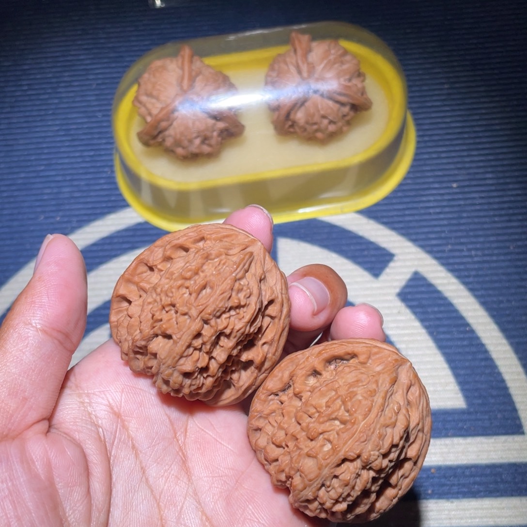 吊坠文玩核桃全品南疆石41+