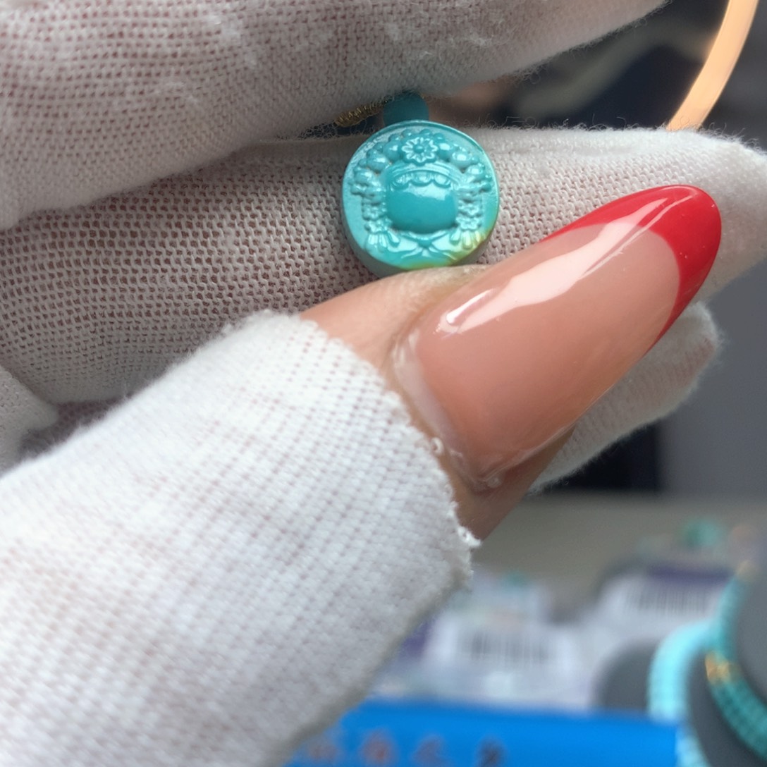 绿松石未镶嵌挂件