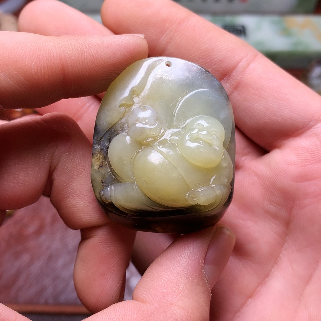 岫岩河磨玉（透闪石质玉）颈饰未镶嵌