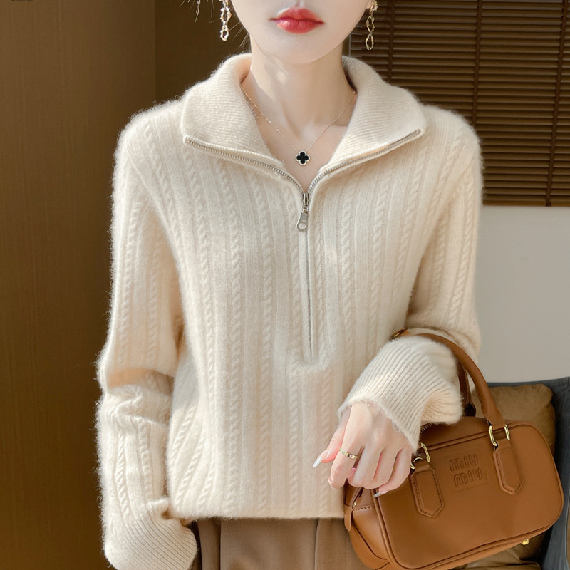 鄂尔多斯市女款加厚软糯100%纯羊毛半拉链高立领麻花款式宽松翻