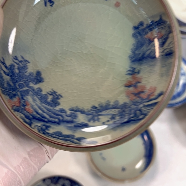 瓷片淘泥釉里红山水斗笠壶承