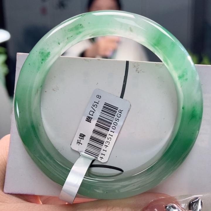 石英质玉手镯未镶嵌