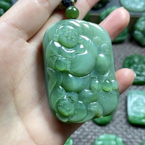 【闪购商品】颈饰未镶嵌和田玉