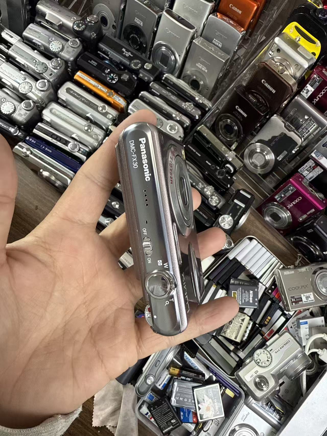 9新 Panasonic/松下 九成新fx30冷白皮柔焦适合新手滤镜多带配件