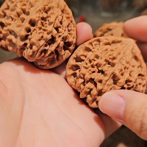 前****文玩核桃吊坠53龙鼎管