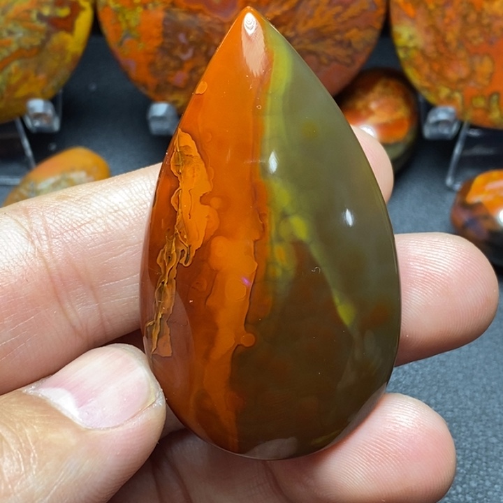 玛瑙/玉髓颈饰未镶嵌