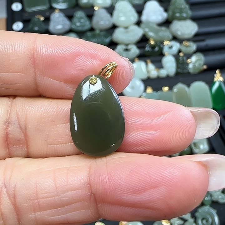 和田玉吊坠(不含链)未镶嵌