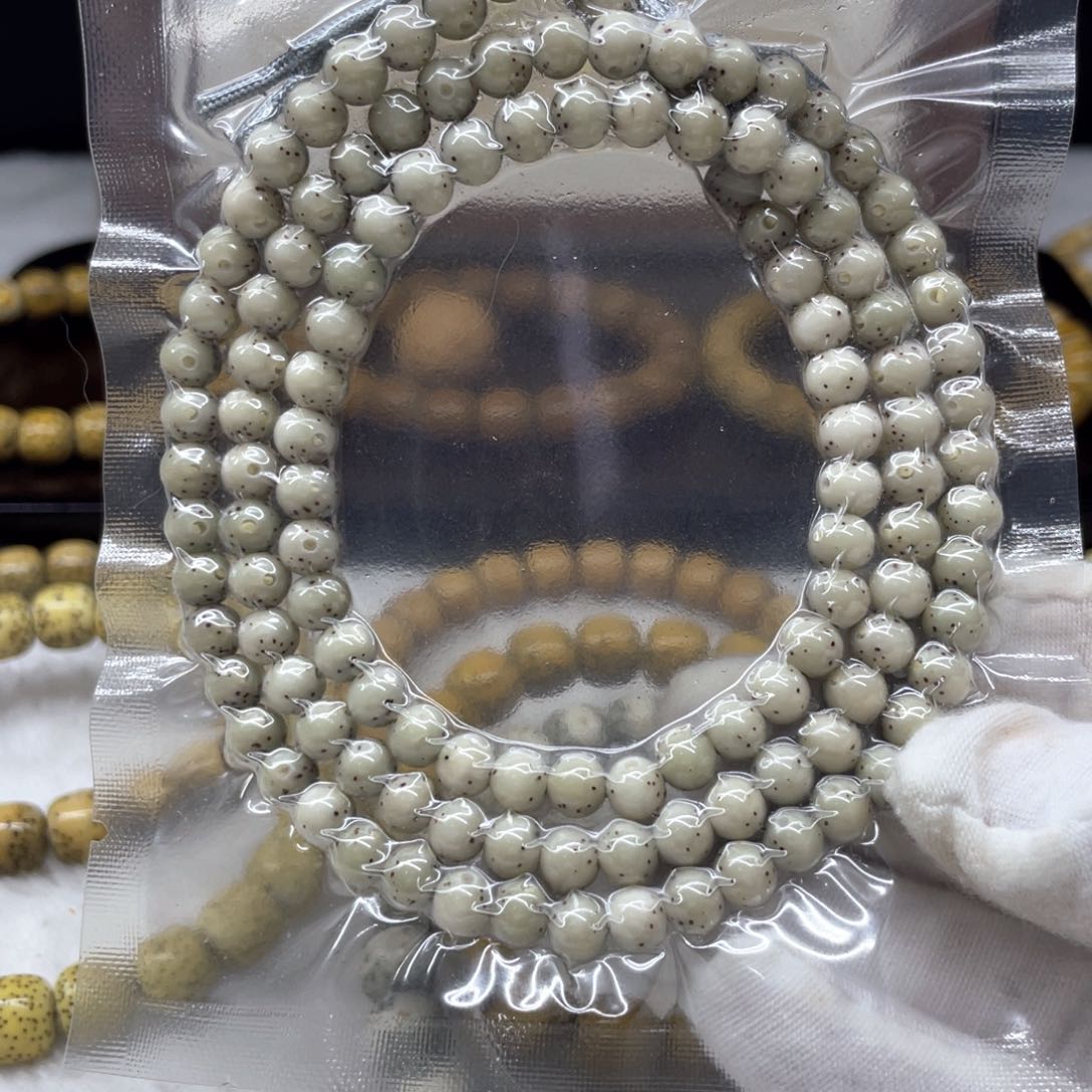 星月菩提手串瓷白糯冰 通体半壁留白