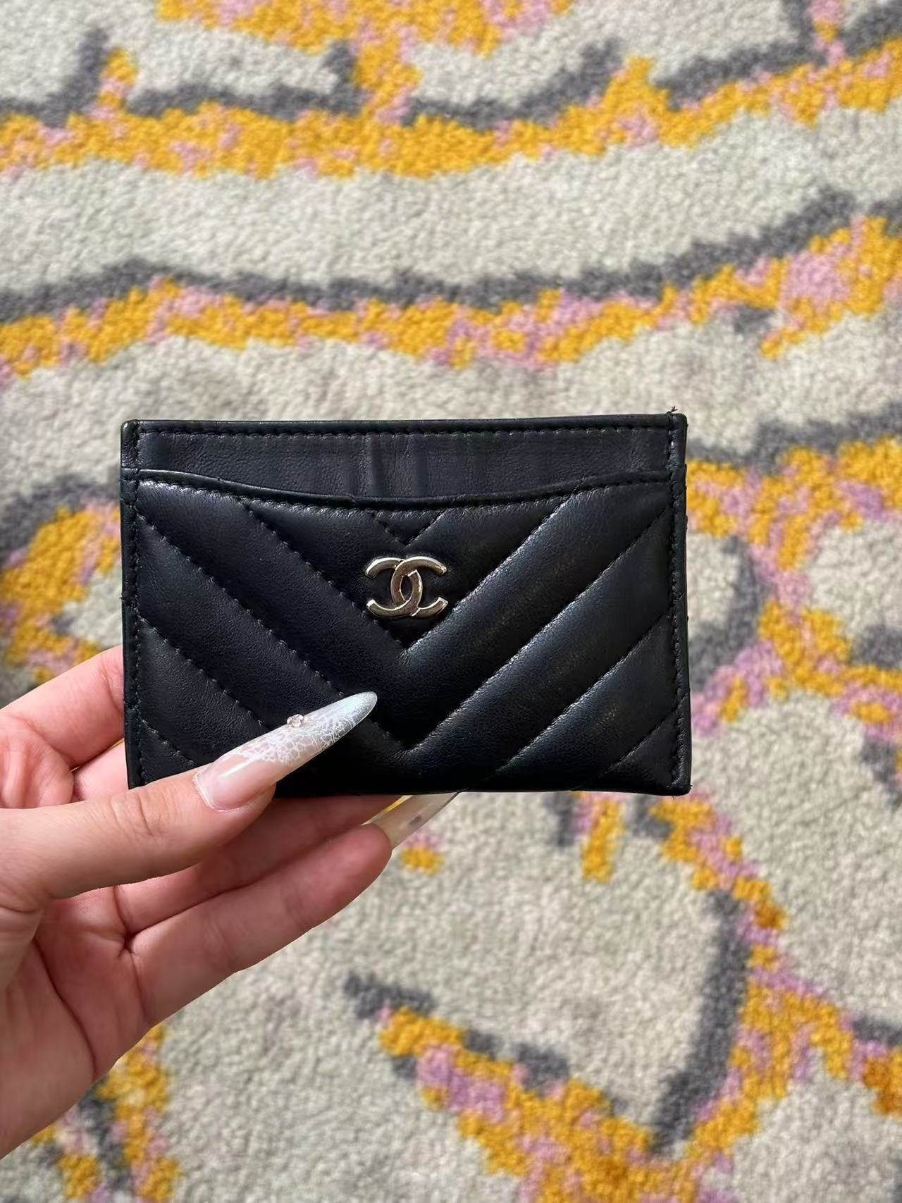 95新 Chanel/香奈儿 展会外场！黑金V纹小卡包