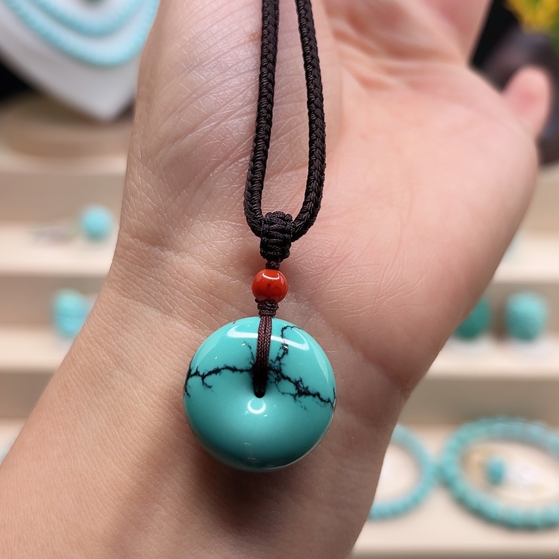 绿松石配饰未镶嵌