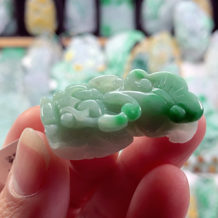 【闪购商品】翡翠吊坠(不含链)未镶嵌