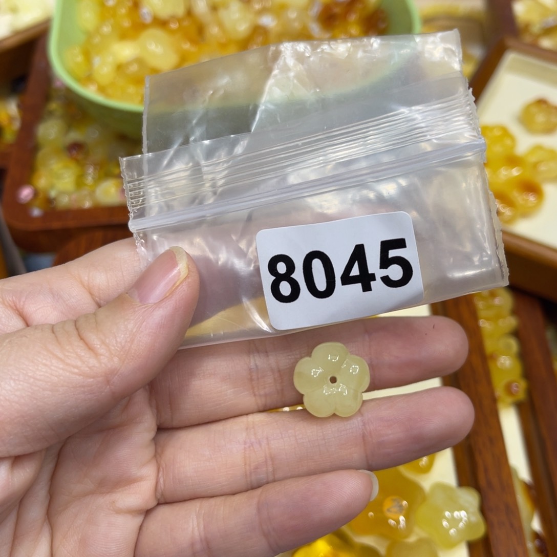 琥珀珠宝奇石未镶嵌