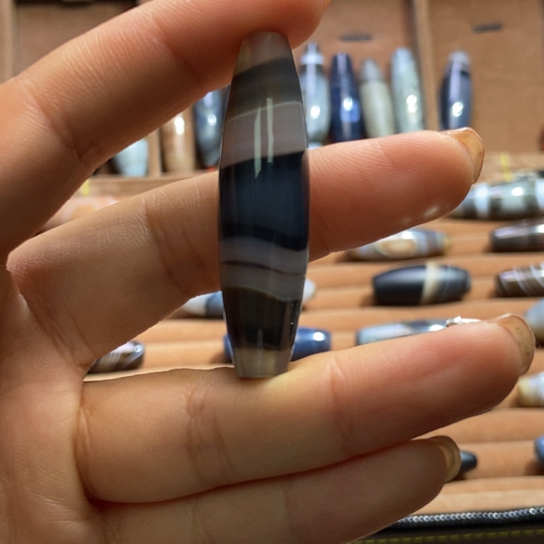 菩***野玛瑙/玉髓未镶嵌颈饰