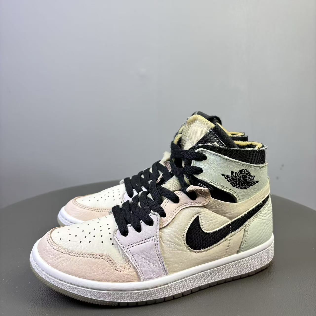 95新 AIR JORDAN 36码 AJ1马卡龙球鞋 非原盒