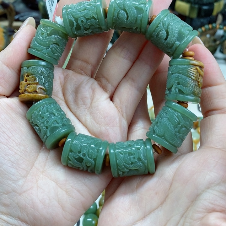 未镶嵌透闪石质玉手链