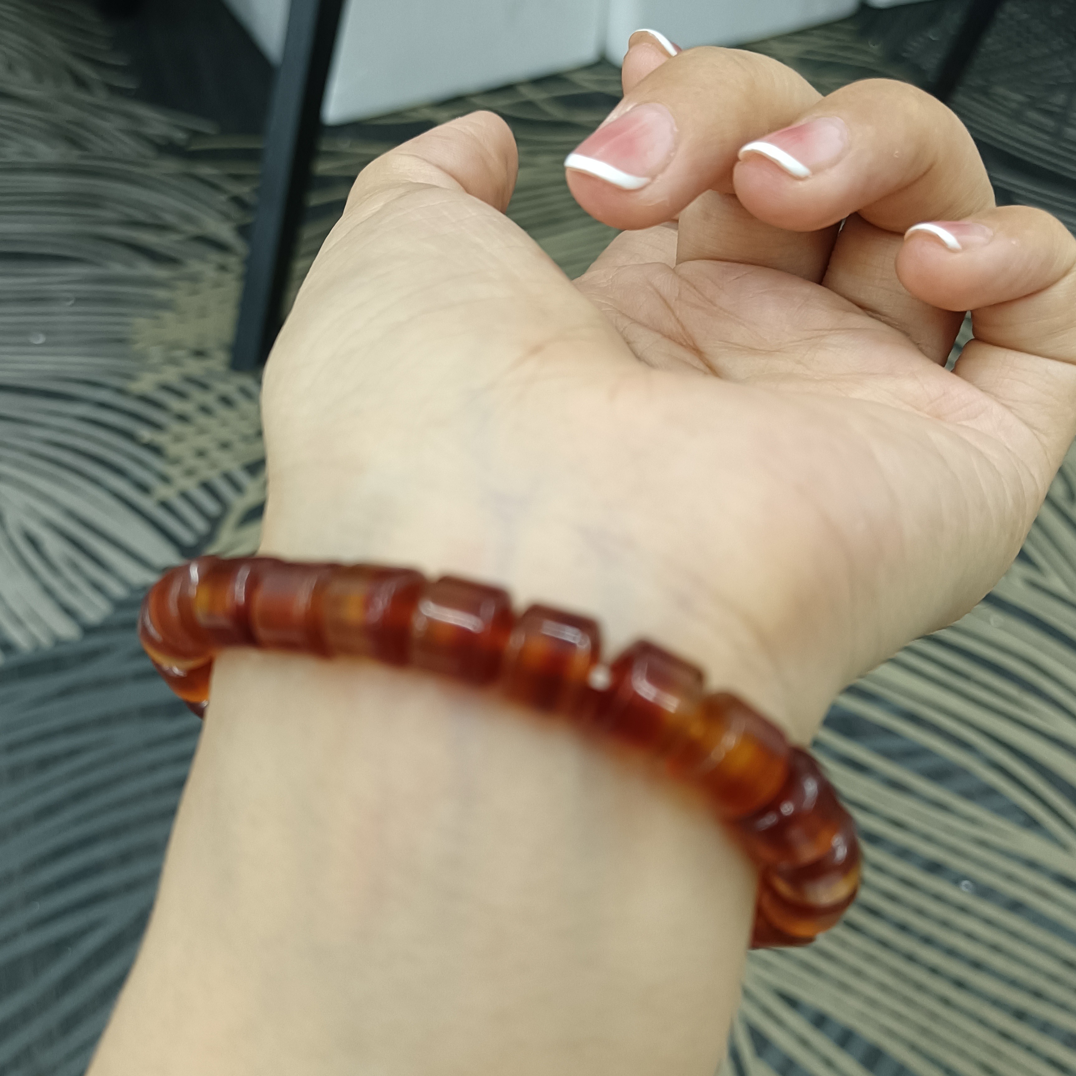 逊克北红玛瑙带红线直切