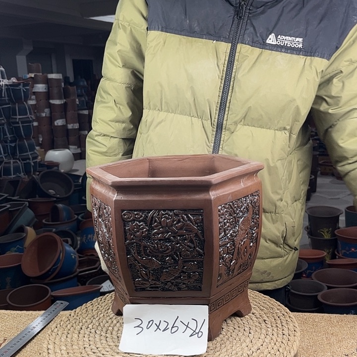 紫砂花盆紫花紫砂