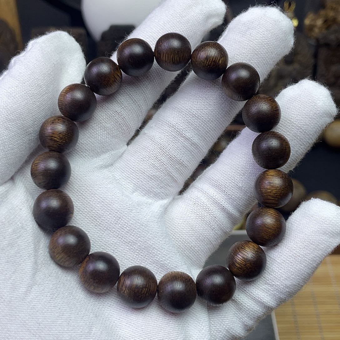 小****沉香手串越南黄奇………………