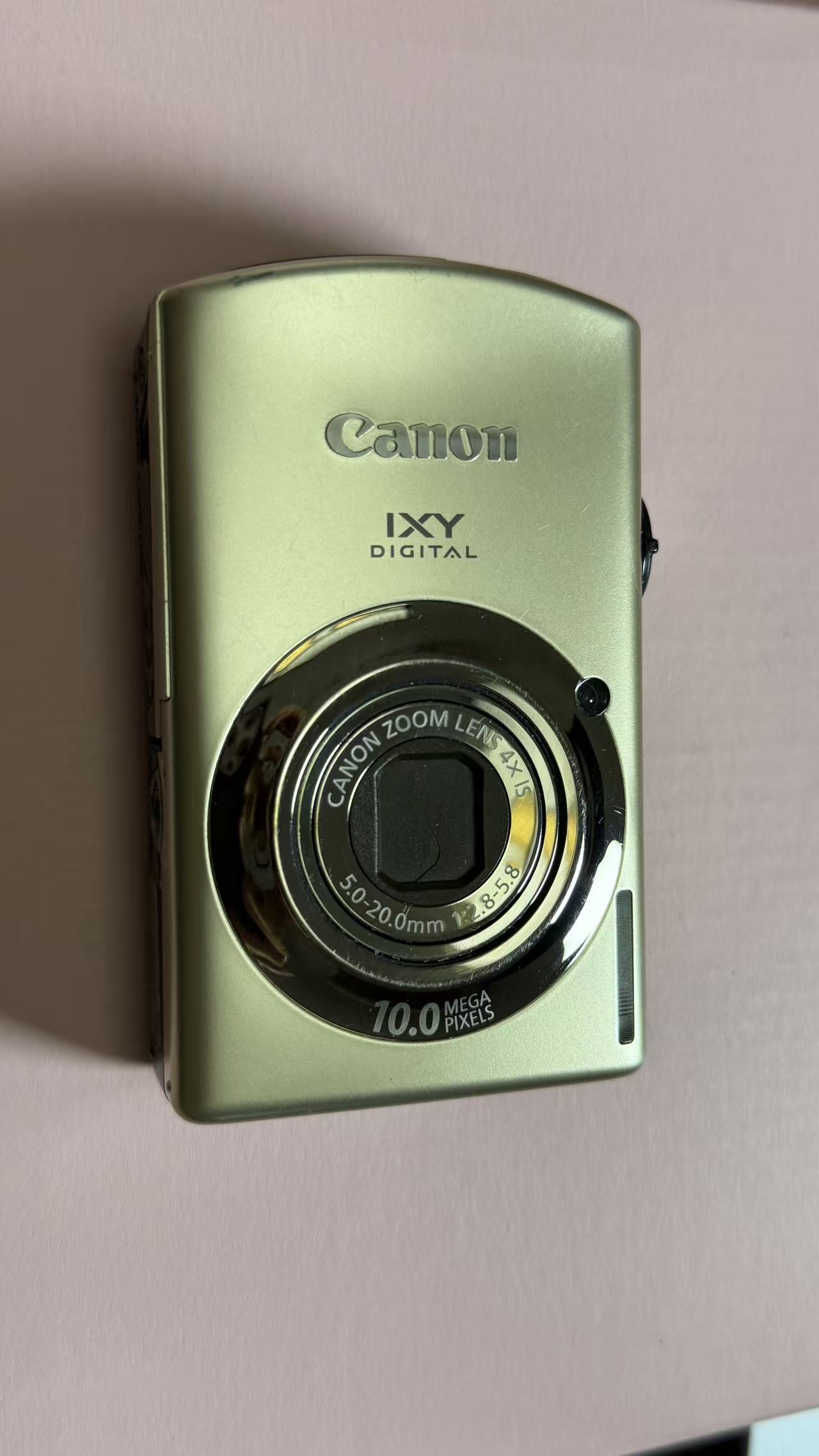 9新 Canon/佳能 920IS九五新金色高像素四倍光变复古数码相机