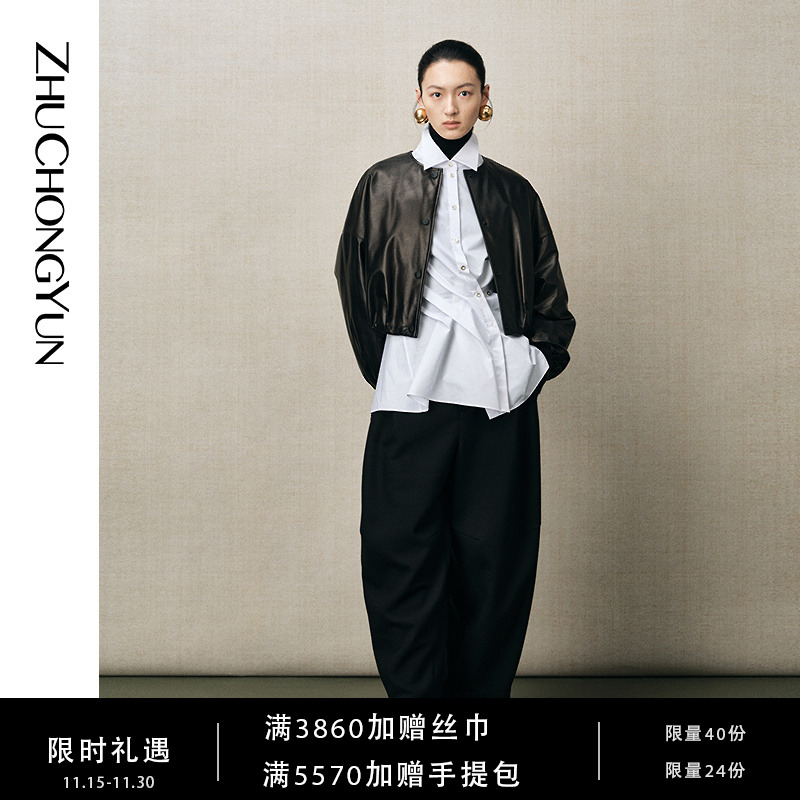 ZHUCHONGYUN2025冬新款圆领皮衣宽松版型螺纹袖口外套