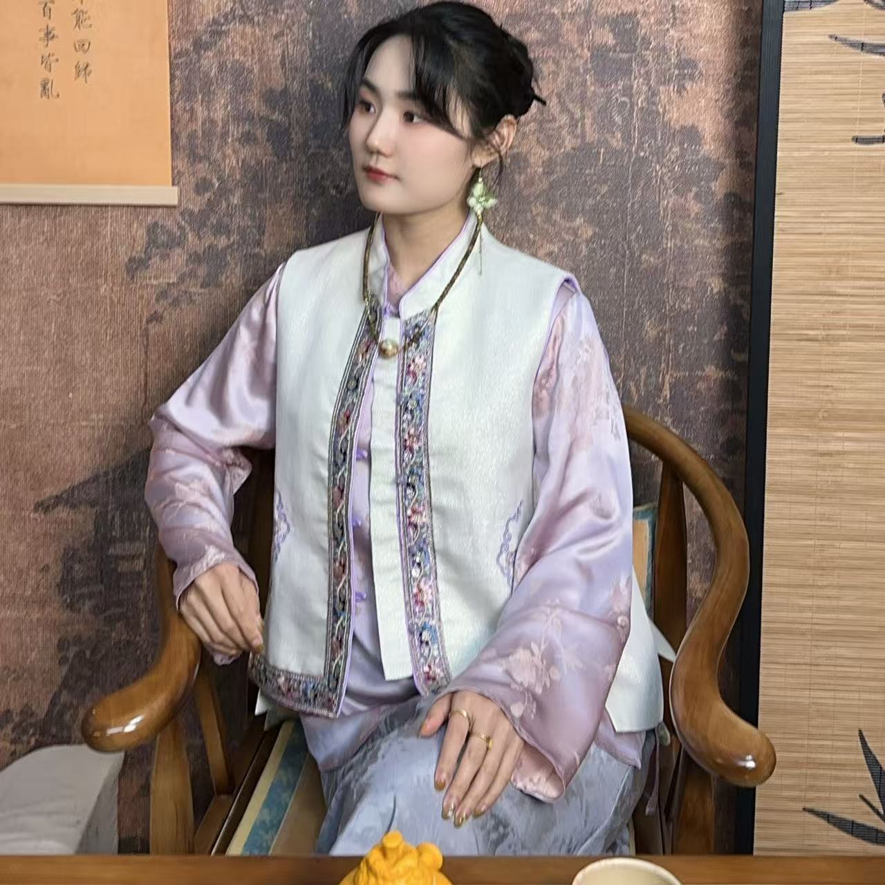 【小许夫妇】棉麻混纺花边绣花新中式重工马甲百搭女休闲