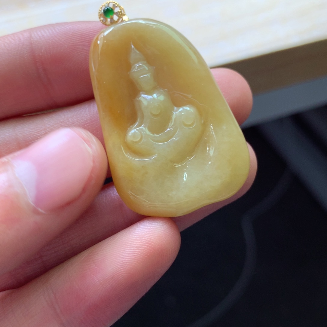 翡翠颈饰18K金镶嵌吊坠