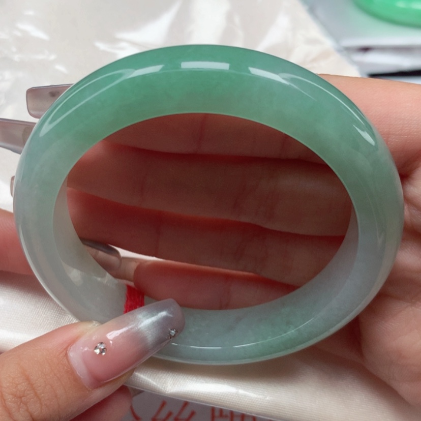 【闪购商品】翡翠手镯未镶嵌57圈