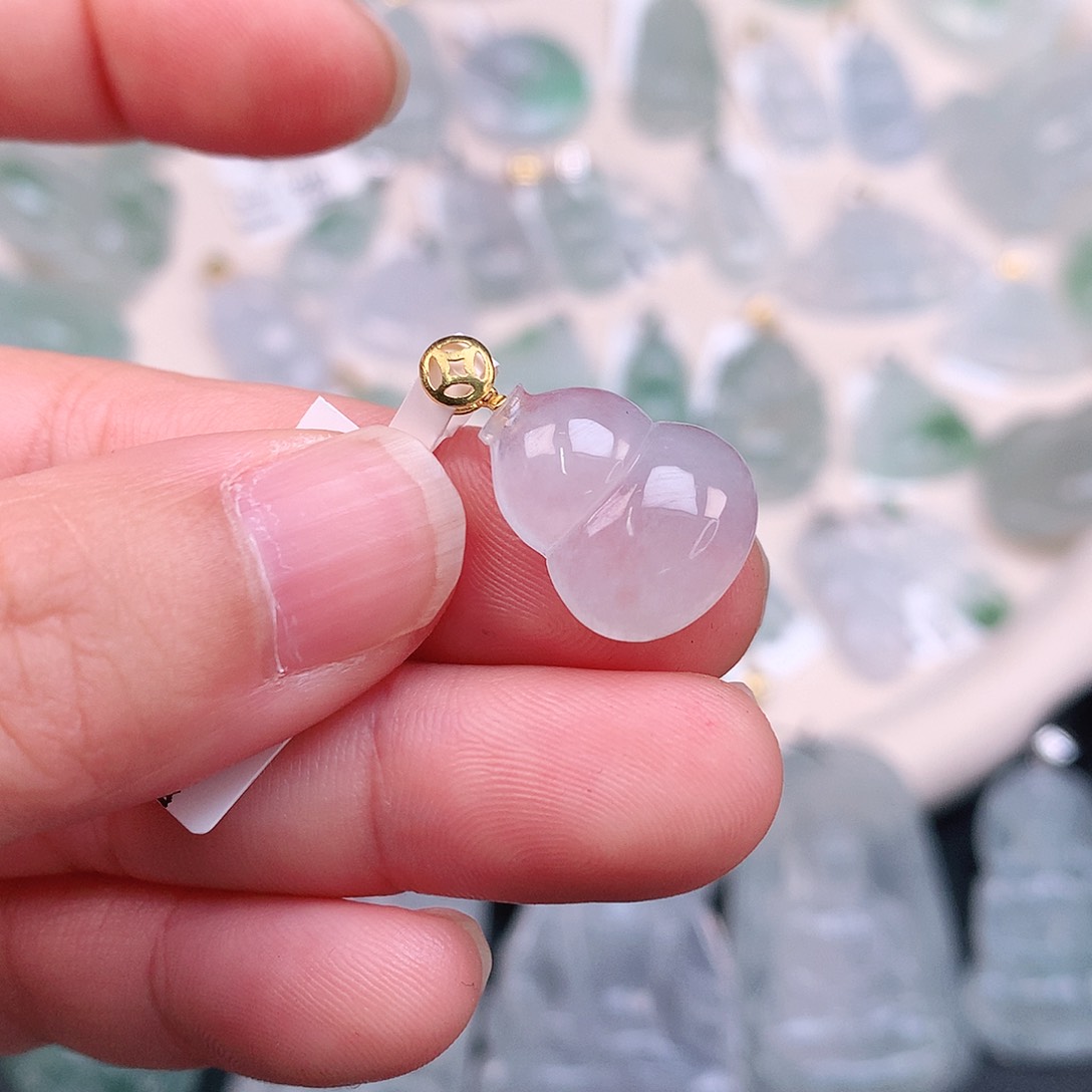 翡翠颈饰18K金镶嵌冰葫芦