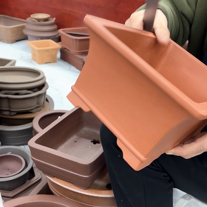 紫砂花盆紫砂的颜色很好看呀