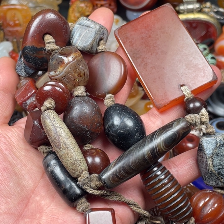 玛瑙/玉髓未镶嵌颈饰