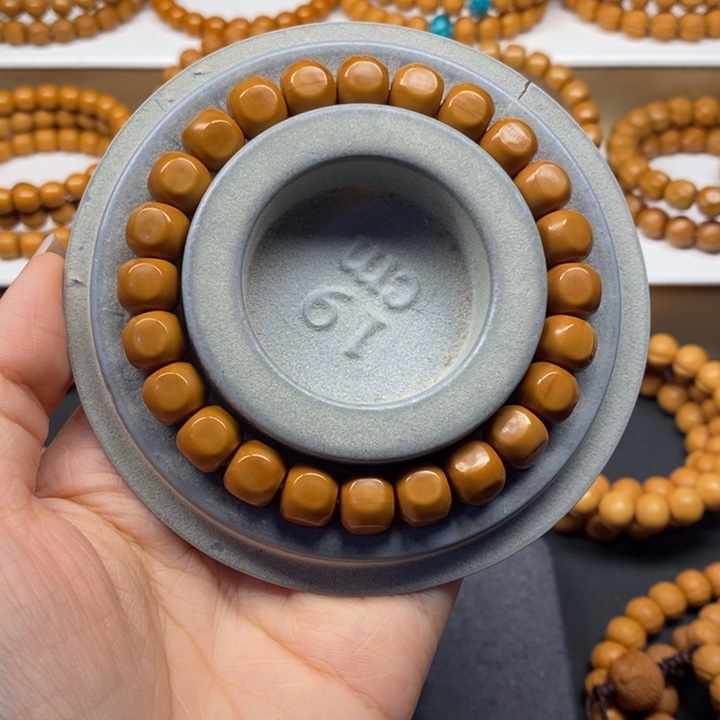 【闪购商品】猴头核桃手串小六方9.7mm