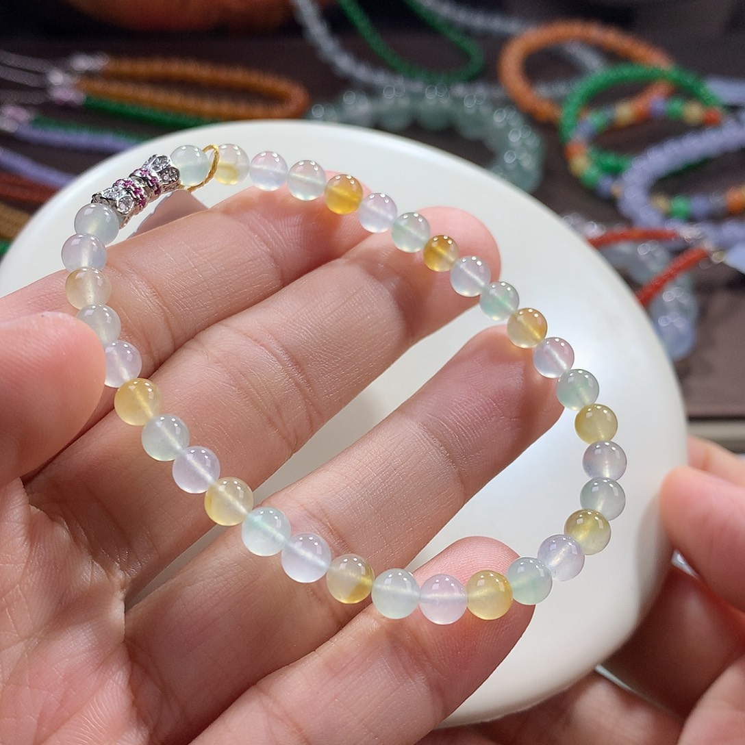 翡翠未镶嵌手链高冰清爽多宝单圈 卡5.1