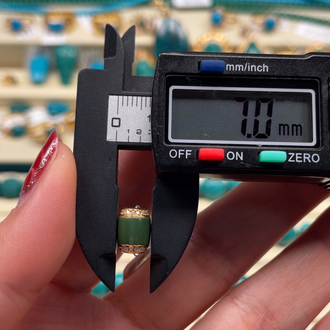 18K金镶嵌绿松石珠宝奇石汉堡