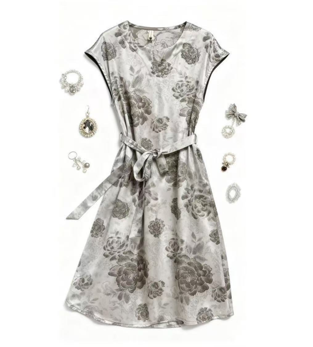 雪【青花雅致】新款优雅高级洋气收腰气质显瘦连衣裙时尚裙子8932