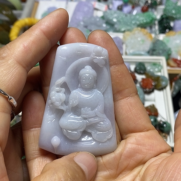 翡翠未镶嵌吊坠(赠链)