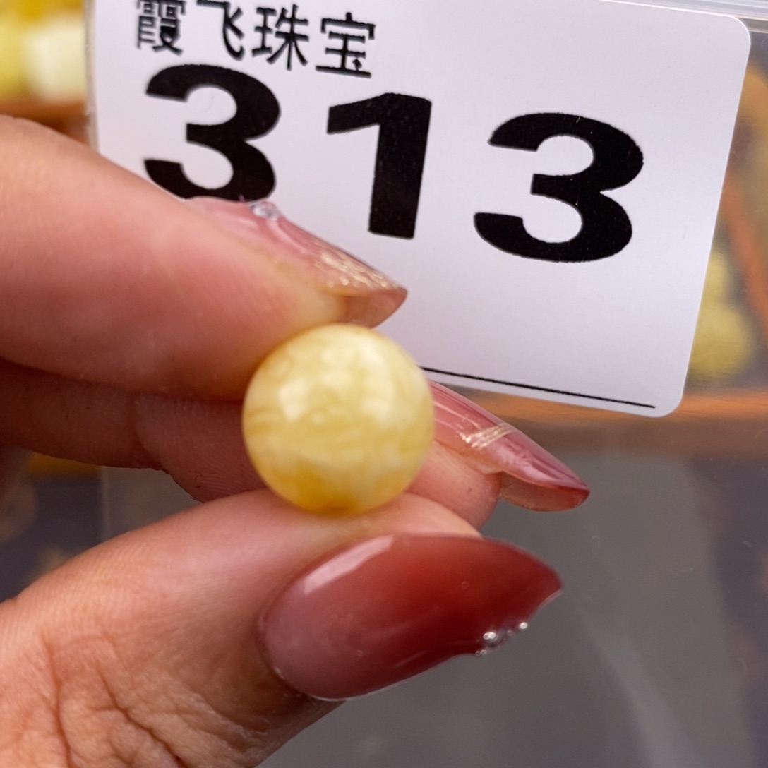 琥珀未镶嵌珠宝奇石11